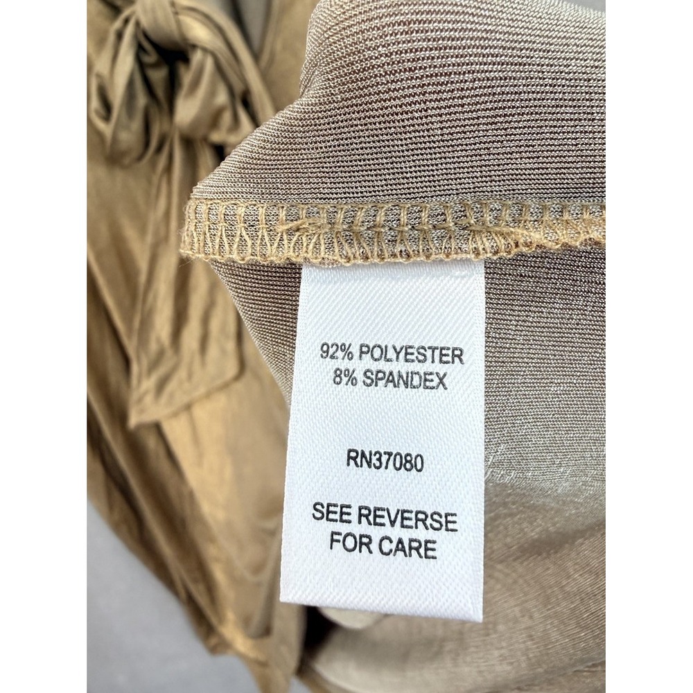 Cato Women's Plus Sz 22/24W Gold Metallic Long Sleeve Tie Neck Ruffled Cuffs Top - Picture 5 of 9
